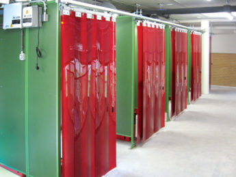 <span style="font-weight: bold; font-style: italic;">защитные ограждения рабочих зон&nbsp;</span>